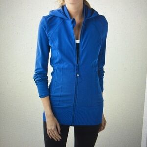 Lululemon Daily Practice Jacket Hood Sapphire Blue Size 4 Thumbholes Zip Pockets